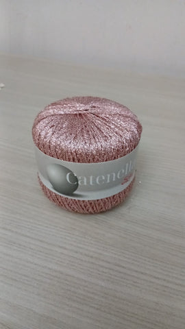 PRE-ORDINE Cappello fatto a mano in filato (5 giorni lavorativi)