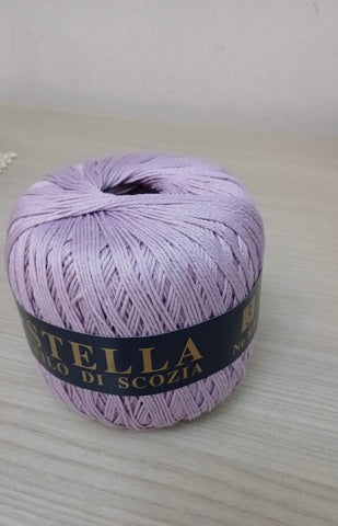 PRE-ORDINE Cappello fatto a mano in filato (5 giorni lavorativi)