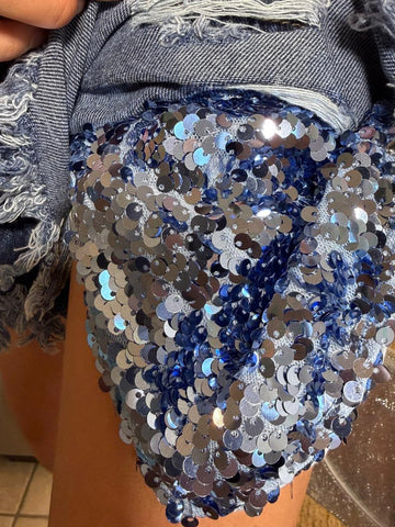 Pantaloni jeans strappi con piellettes