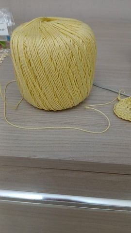 PRE-ORDINE Cappello fatto a mano in filato (5 giorni lavorativi)