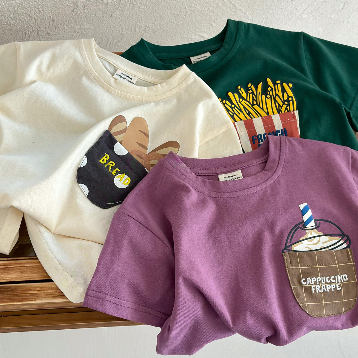 T- Shirt in cotone con stampa sulla tasca